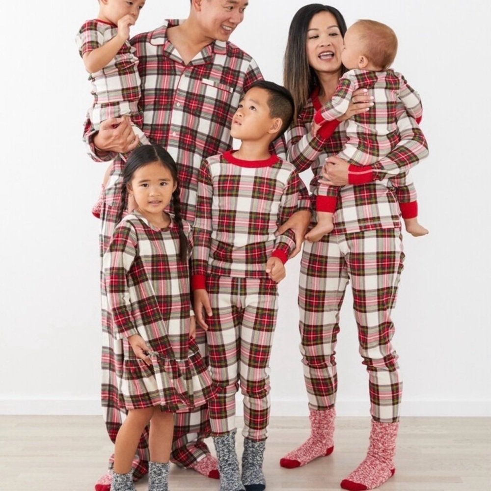 Hanna Andersson Kids Holiday Long John pajama set in a plaid pattern | Size 3T